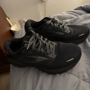 Brooks Charcoal Athletic Shoes